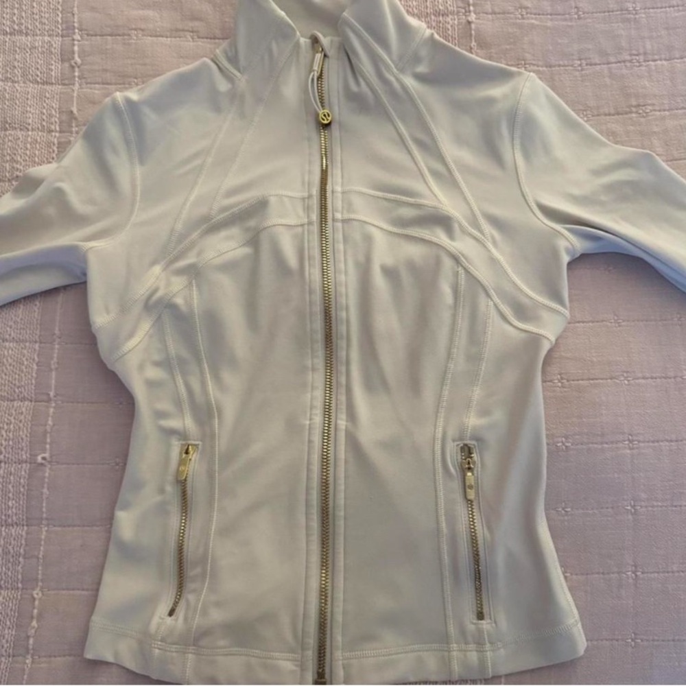 White Lululemon define jacket size 2